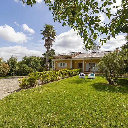 Casa Favorita Вилла Alfeizerao